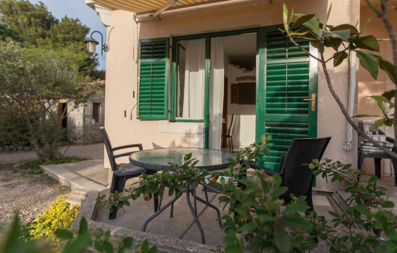 Studio Apartment By The Sea Šibenik Exteriör bild