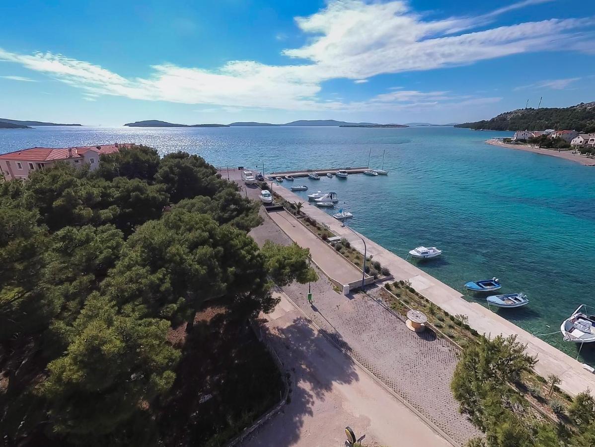 Studio Apartment By The Sea Šibenik Exteriör bild